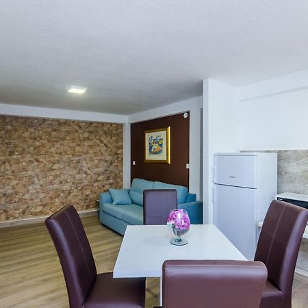 Apartments Paula - One Bedroom Apartment With Shared Terrace Dubrovnik Exterior photo